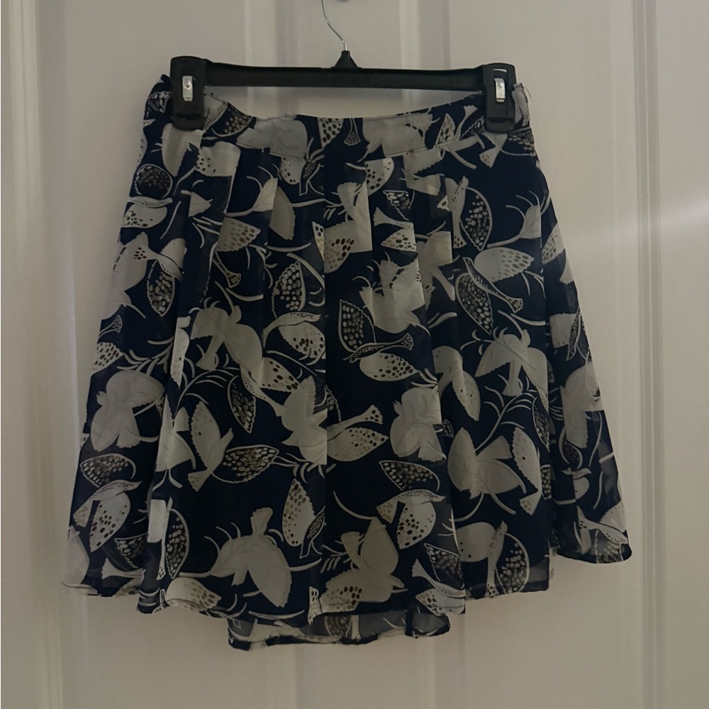 Old Navy Navy and White Floral Mini Skirt